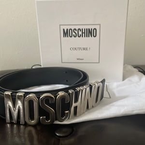 Moschino thick logo belt in Fantasia Black